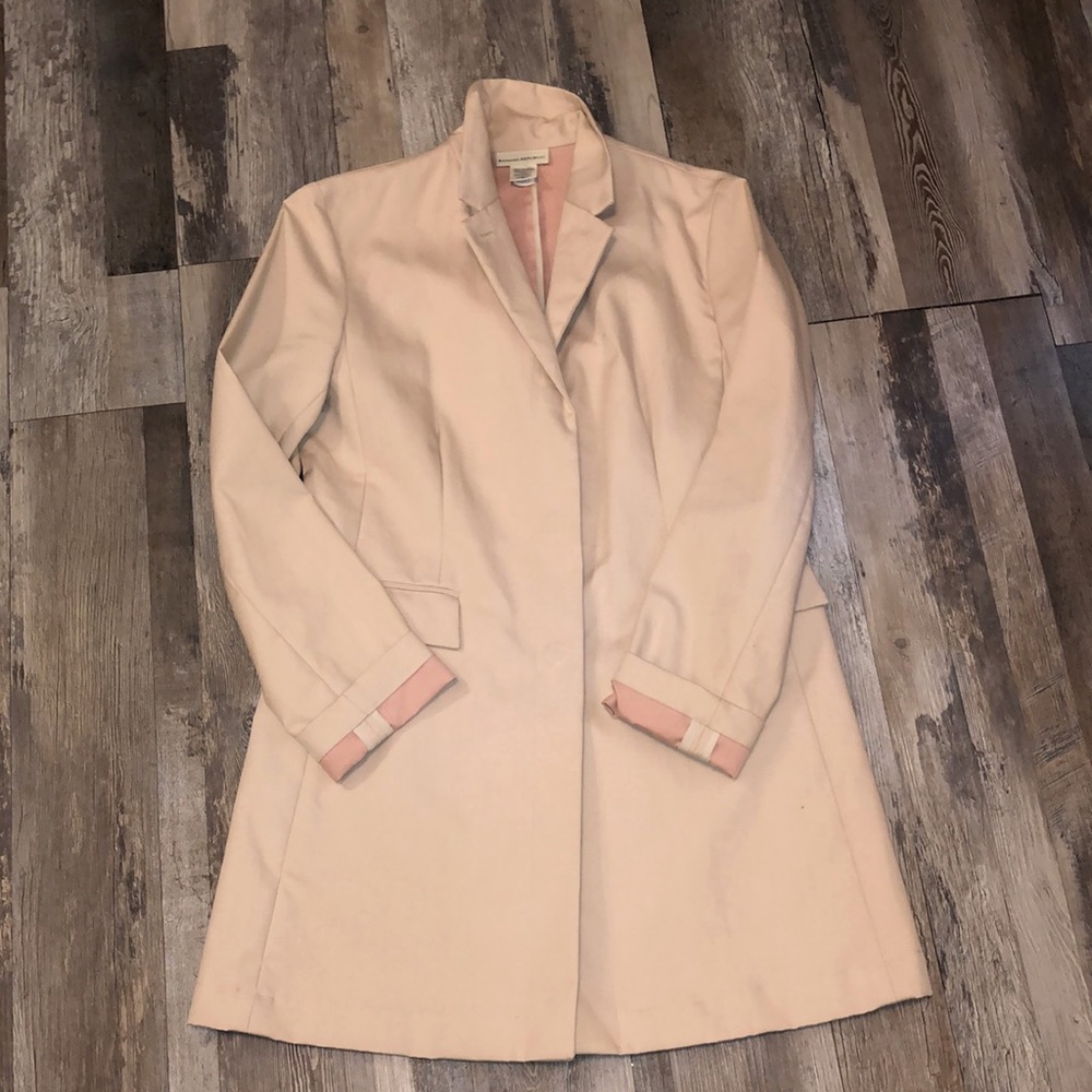 Banana Republic tailored tan jacket. Size S.